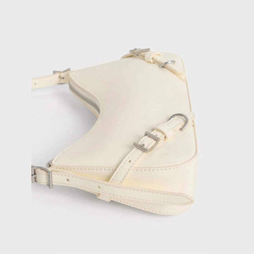 Charles & Keith Sloane Shoulder Bag in Cream - Picture 4 of 16